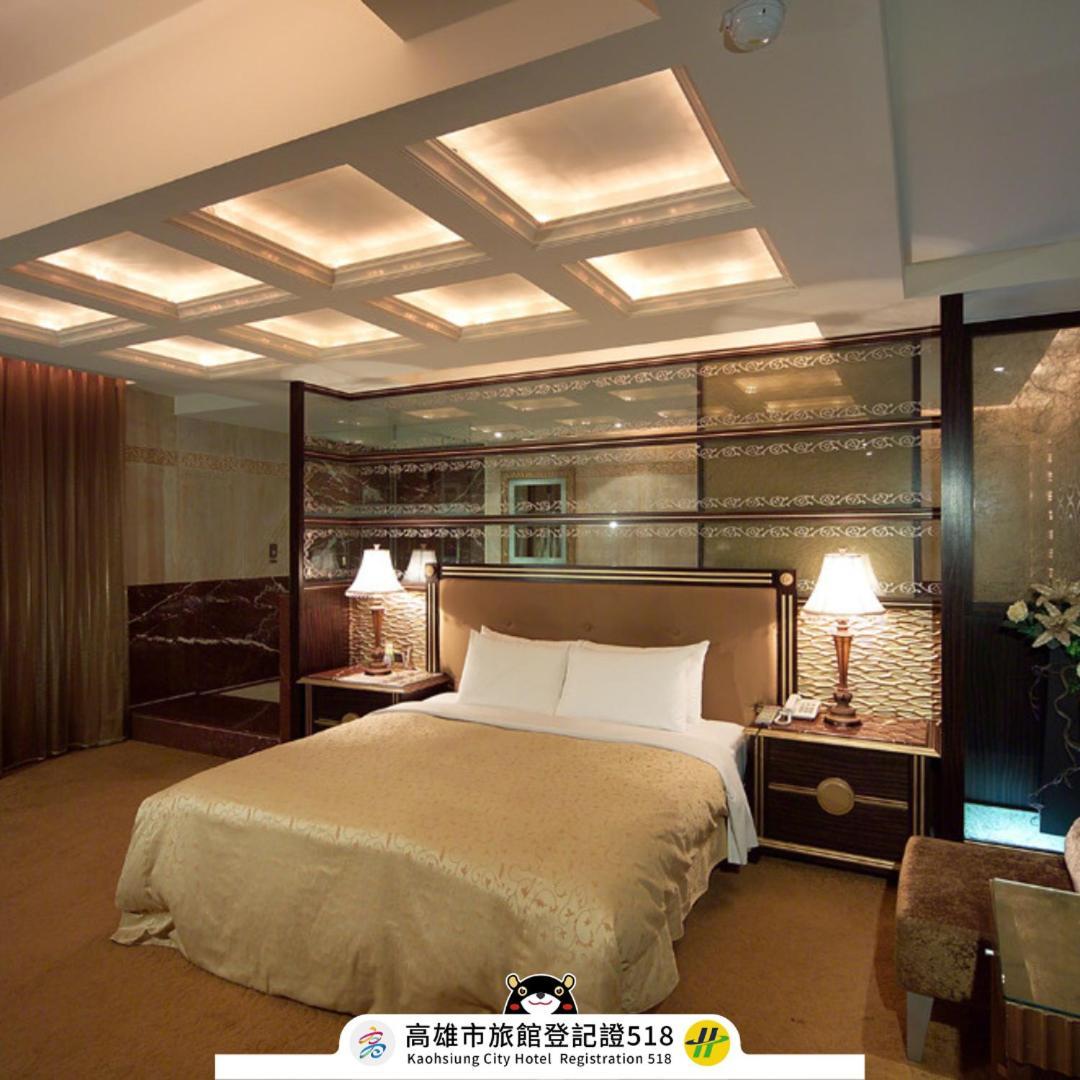 Venice Motel Kaohsiung Extérieur photo