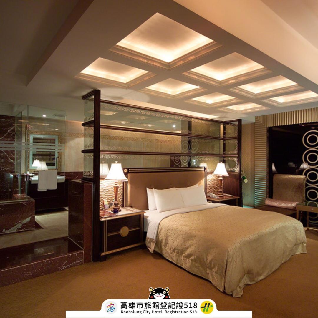 Venice Motel Kaohsiung Extérieur photo