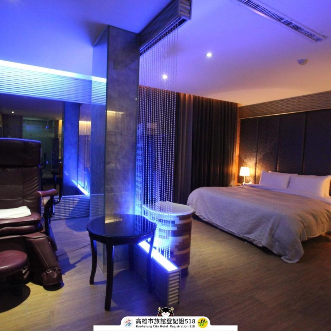 Venice Motel Kaohsiung Extérieur photo