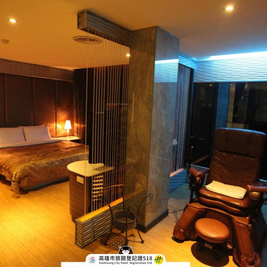 Venice Motel Kaohsiung Extérieur photo